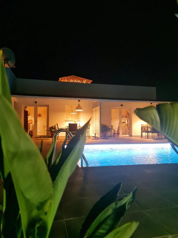 Villa Tino- Casa M Los Llanos De Aridane Exteriér fotografie